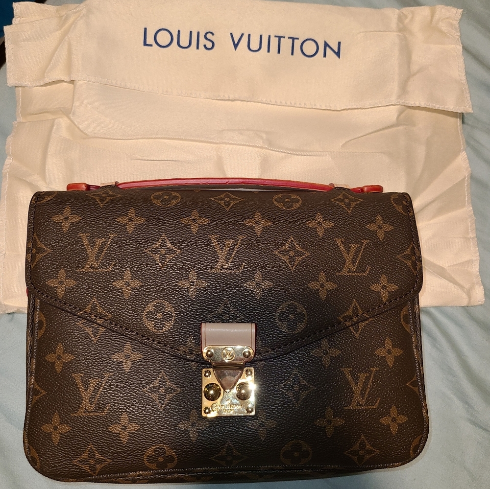Brand New Pochette Métis Monogram